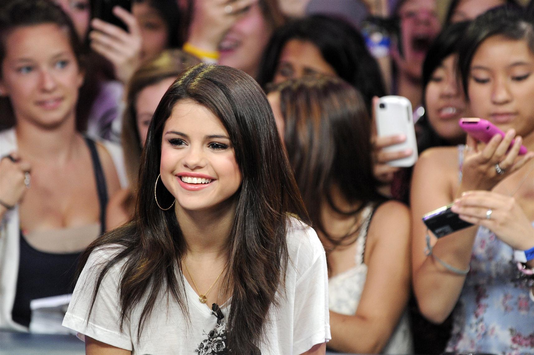 Selena Gomez appears on 'Much Music' | Picture 64491